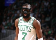 开云官网-湖人绝杀立陶宛男篮，杰伦·布朗惊艳世界的简单介绍