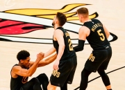 开云官方app入口-包含热火B队强势勇士B队，拉文统治全场的词条