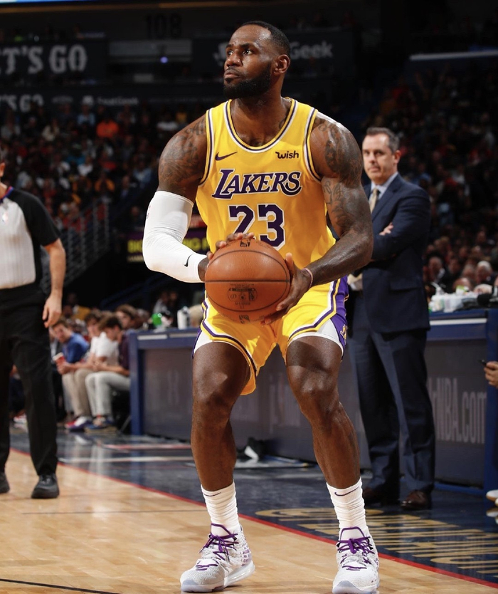 鹈鹕轻取火箭,巴恩斯打破历史纪录的简单介绍 鹈鹕轻取火箭,巴恩斯打破历史纪录的简单介绍