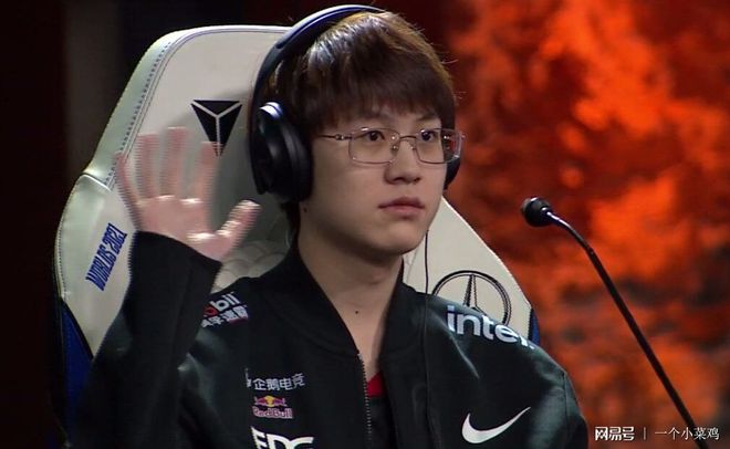 关于EDG轻取T1，ShowMaker送出助攻的信息