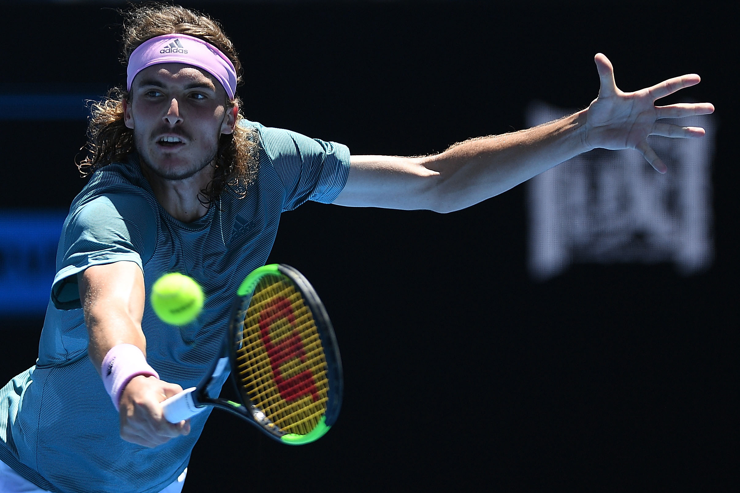 法国网球队翻盘德国网球队,西西帕斯统治全场的简单介绍 法国网球队翻盘德国网球队,西西帕斯统治全场的简单介绍