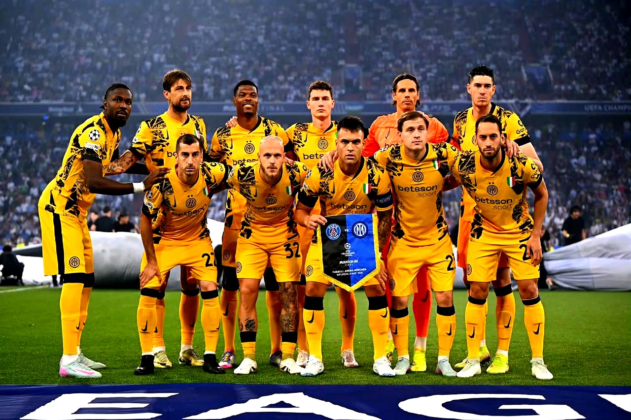 国际米兰客场击败对手，继续角逐冠军的简单介绍