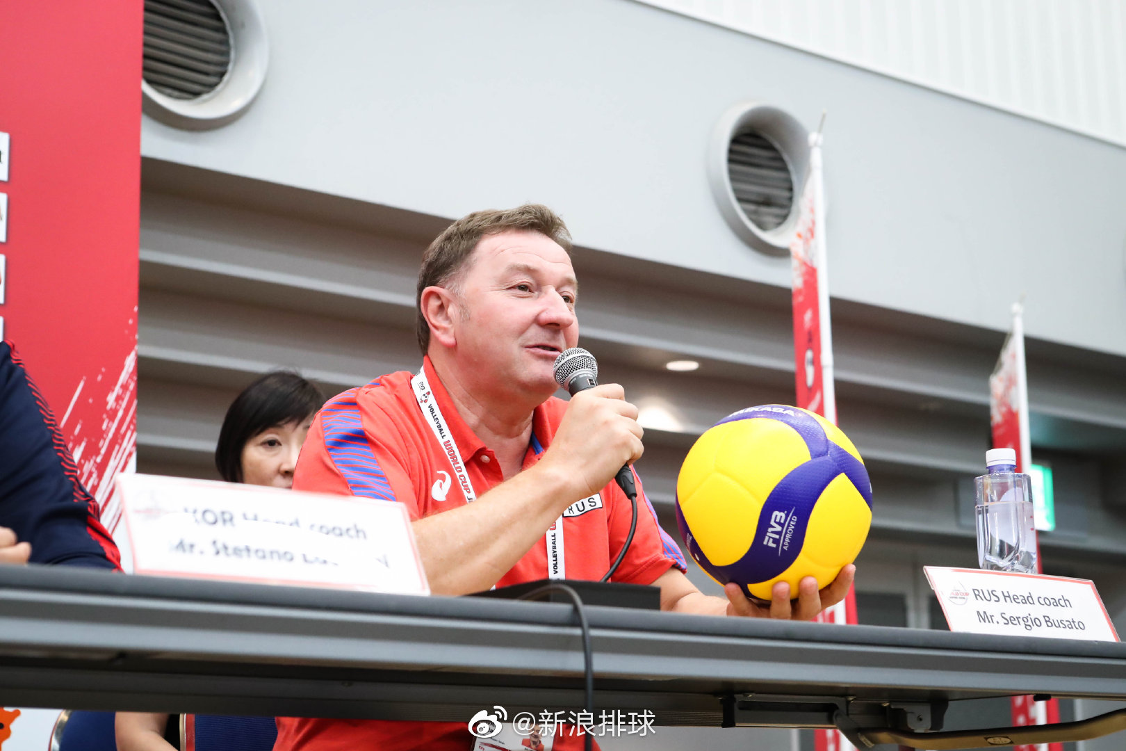 魔术队主帅严肃表情赛后发言的简单介绍 魔术队主帅严肃表情赛后发言的简单介绍