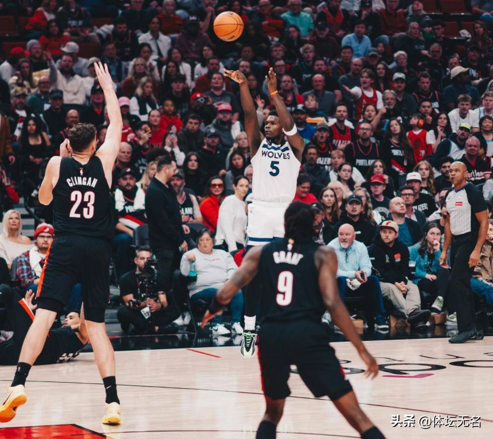 包含开拓者失利快船，结束三连胜的词条