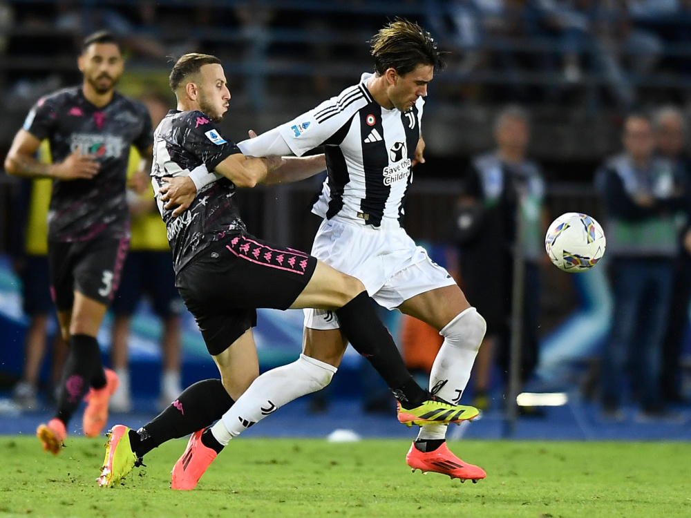 关于尤文图斯防线稳固，助球队保持不败的信息