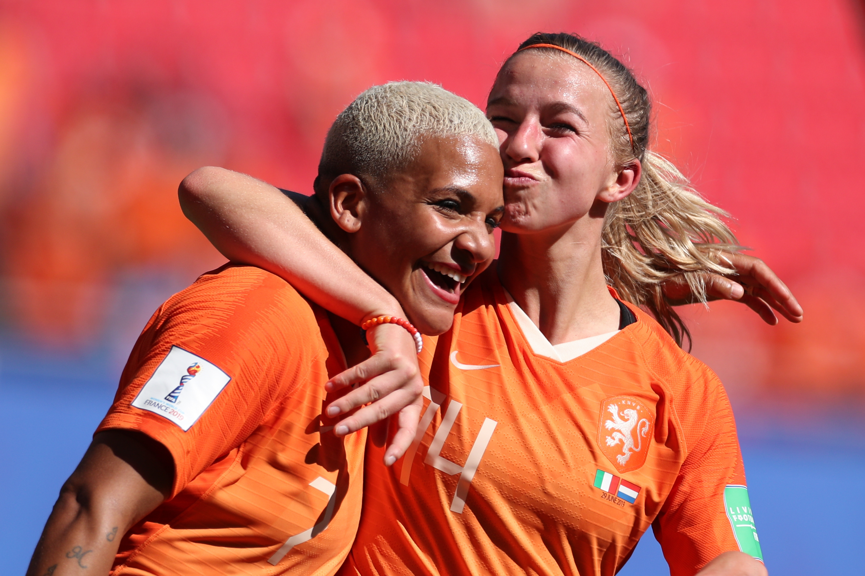 关于瓦朗谢纳对圣埃蒂安，双方谁将获胜？的信息