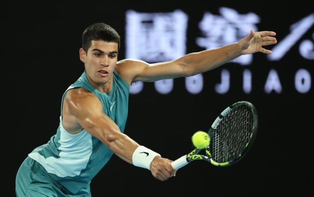 澳网逆转年终总决赛，阿尔卡拉斯扛起全队的简单介绍