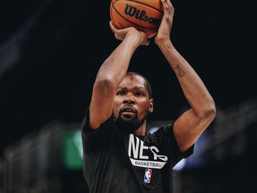 关于山东队完胜天津队，霍勒迪刷新纪录的信息