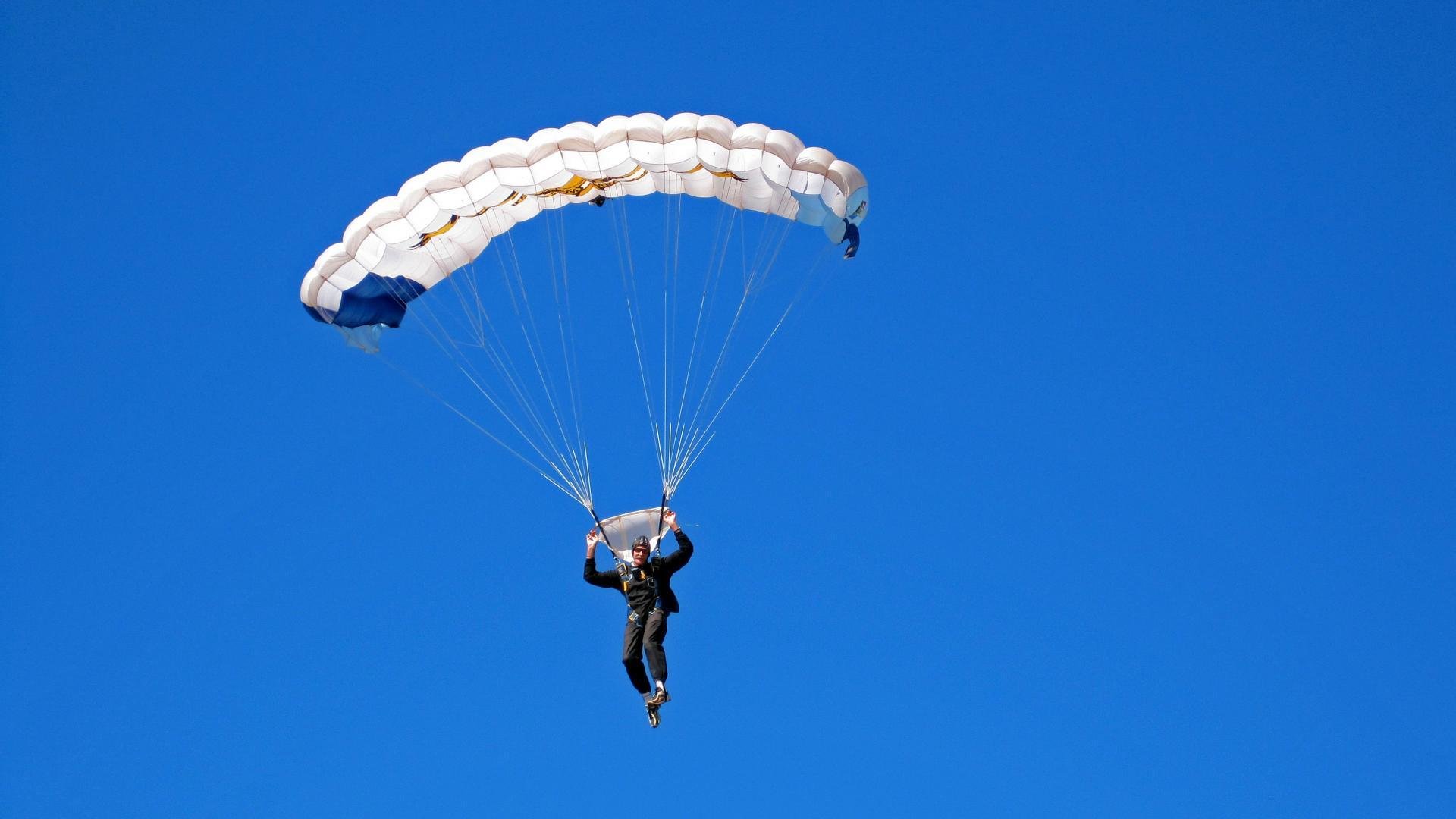 范弗利特全场最佳无争议,黄蜂强势拿下骑士
