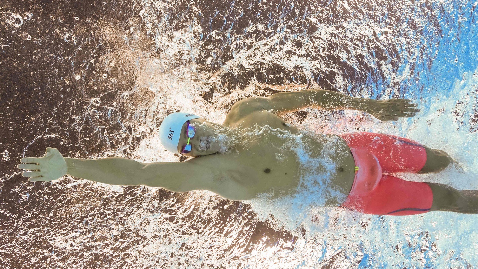 羽球亚洲杯，日本队力克印尼队，陈雨菲惊艳四座展王者风范